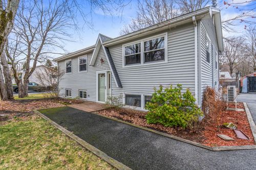 33 East Avenue, Lisbon, ME, 04252 | Card Image