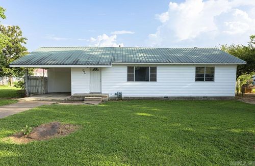 206 E Spring St, Ola, AR, 72853-8701 | Card Image