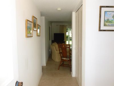 51 - 18081 Se Country Club Drive, Condo with 2 bedrooms, 2 bathrooms and null parking in Jupiter FL | Image 2