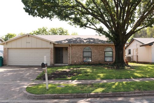 723 Lisa Ln, Cedar Hill, TX, 75104-1775 | Card Image