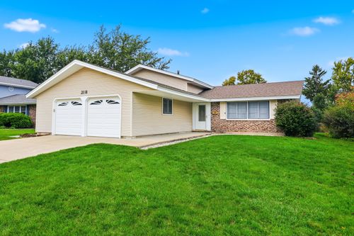 218 Desmond Drive, Schaumburg, IL, 60193 | Card Image