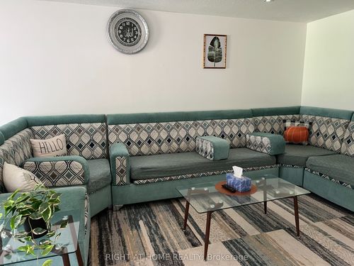 141-3040 Constitution Blvd, Mississauga, ON, L4Y3X7 | Card Image