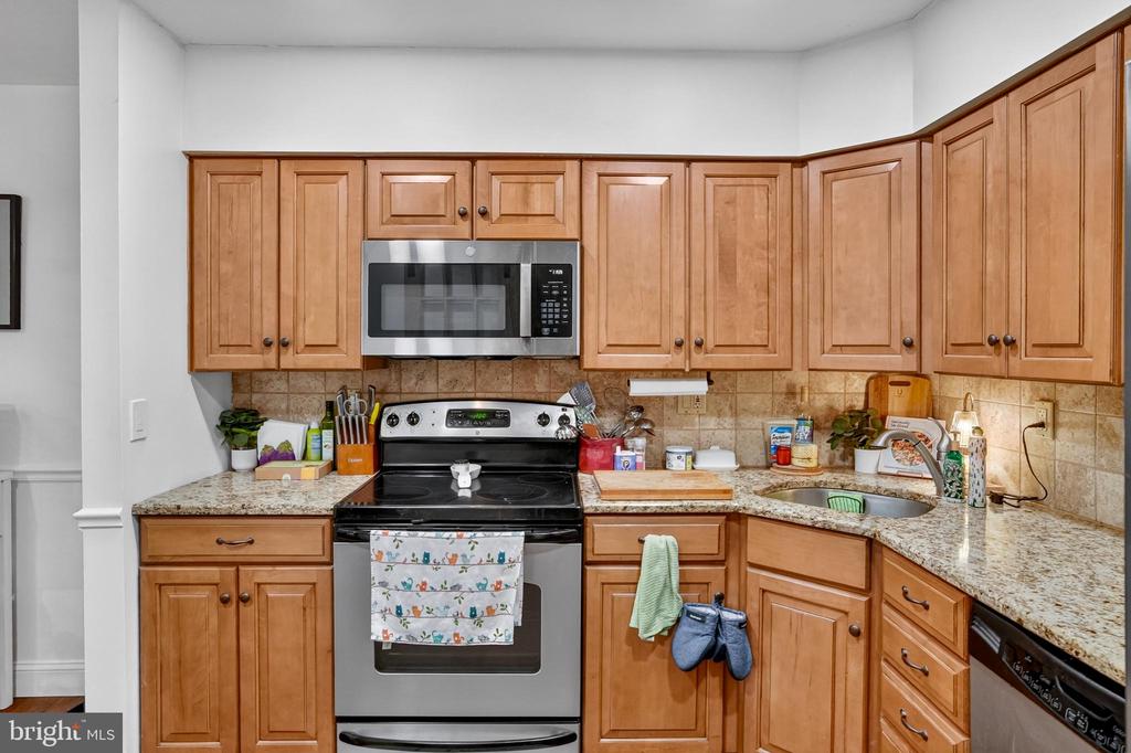 Residential in MOUNT LAUREL 5