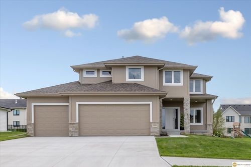 5504 N 205th St, Elkhorn, NE, 68022-5325 | Card Image
