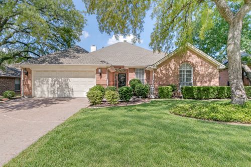 2605 Bent Tree Dr, Hurst, TX, 76054-2603 | Card Image