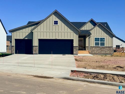 6300 W Goldberg Dr Drive, Sioux Falls, SD, 57107 | Card Image
