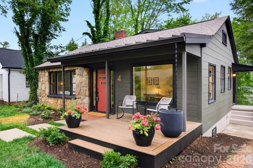4 Baird Ln, Asheville, NC, 28804-2205 | Card Image