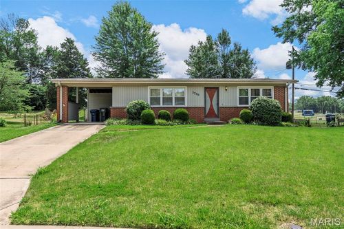 2700 Suffolk Pl, Florissant, MO, 63033-3634 | Card Image