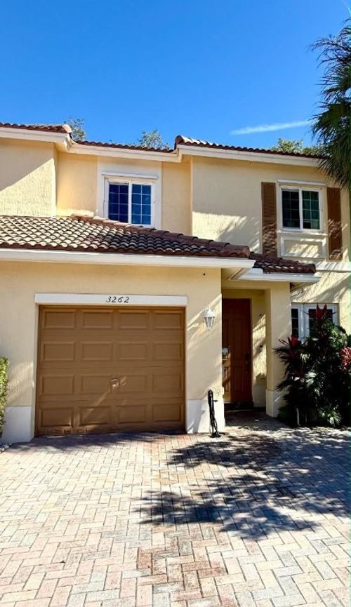 3262-3262 Nw 31st Ter, Oakland Park, FL, 33309-8204 | Card Image