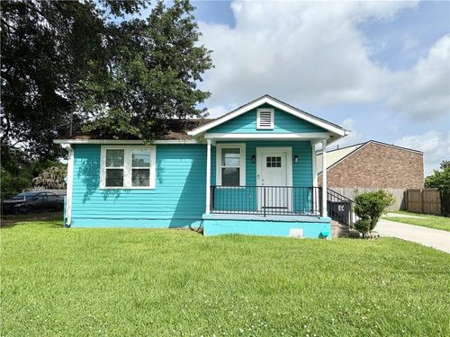 2012 Walkers Ln, Meraux, LA, 70075-2455 | Card Image