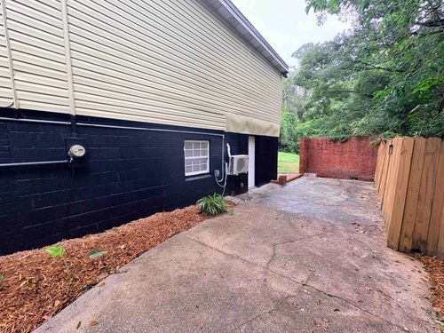 studio-212 Barbourville Drive, TALLAHASSEE, FL, 32301 | Card Image