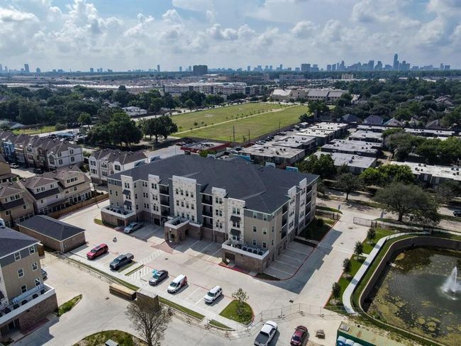 APT-1407 - 6804 Westview Dr, Condo with 3 bedrooms, 2 bathrooms and 1 parking in Houston TX | Image 21