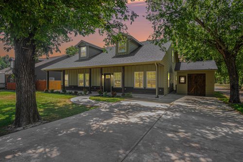 290 E Aurora St, Rhome, TX, 76078-1120 | Card Image