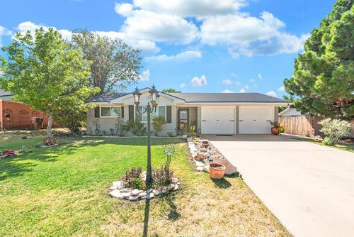 2502 Cindy Ln, Big Spring, TX, 79720-6122 | Card Image