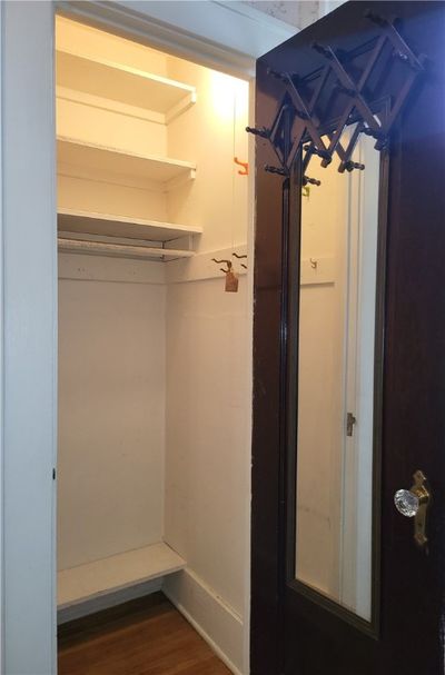 Front Closet | Image 3