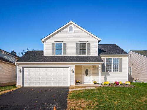 864 Robmeyer Dr, Columbus, OH, 43207-7216 | Card Image