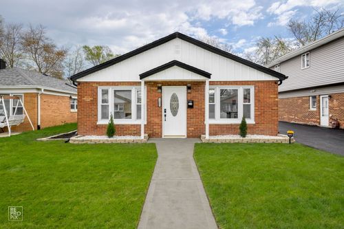 11551 S Sacramento Dr, Merrionette Park, IL, 60803-5837 | Card Image