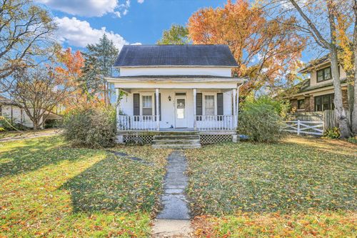 107 W Byron St, Sidney, IL, 61877-7639 | Card Image