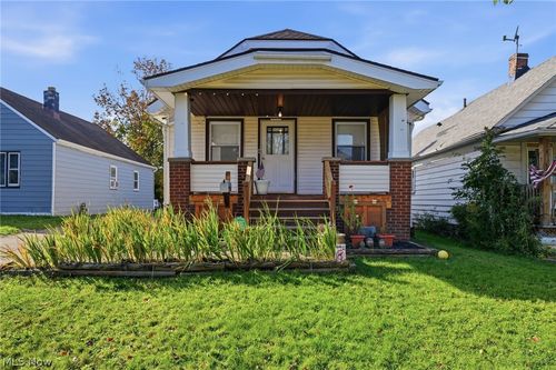 4420 W 49th Street, Old Brooklyn, OH, 44144 | Card Image