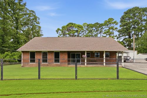73949 Park Pl, Wagoner, OK, 74467-3697 | Card Image