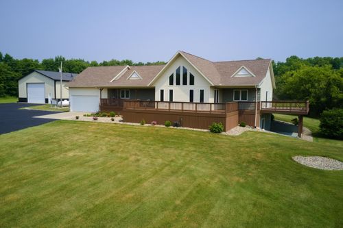 18196 Calvin Hill St, Cassopolis, MI, 49031-9543 | Card Image