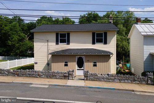 3508 N Main St, TOMS BROOK, VA, 22660-1710 | Card Image