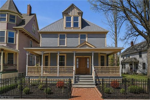 1786 W 52nd St, Cleveland, OH, 44102-3318 | Card Image