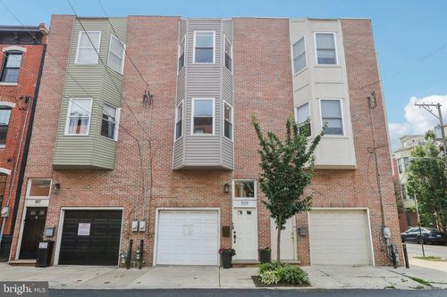 929 S 18th St, PHILADELPHIA, PA, 19146-1931 | Card Image