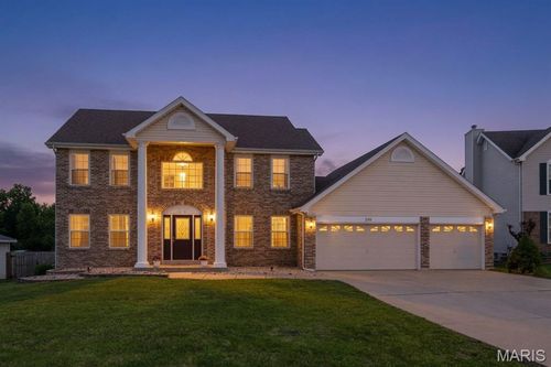 210 Autumn Rose Ct, O Fallon, MO, 63368-6780 | Card Image