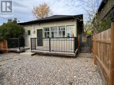 363 18 St, House other with 2 bedrooms, 1 bathrooms and 1 parking in Fort Macleod AB | Image 2