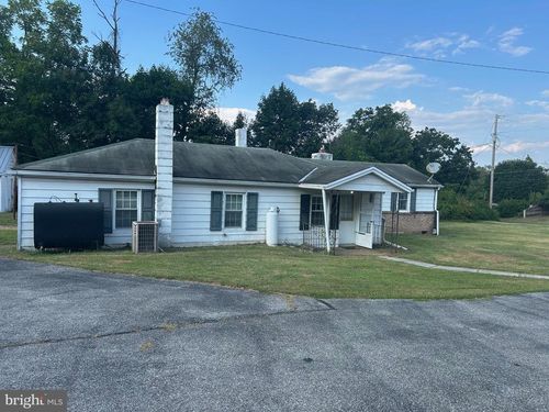 2410 Granite Station Rd, Gettysburg, PA, 17325-8358 | Card Image