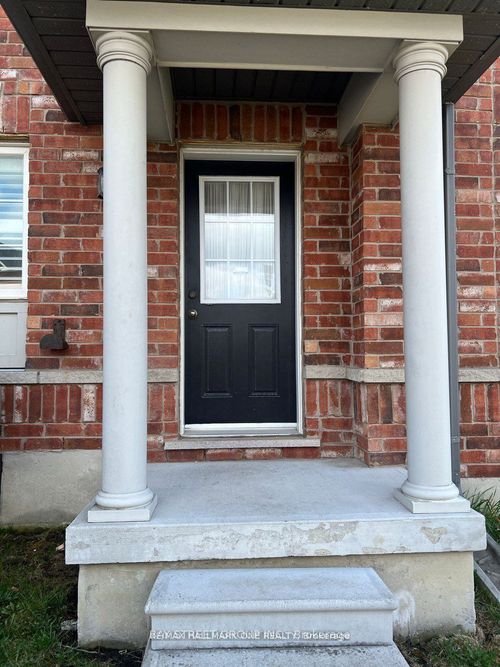 118-9 Old Colony Rd, Richmond Hill, ON, L4E4L5 | Card Image