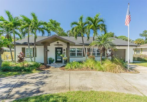 1362 Robinson Dr N, ST PETERSBURG, FL, 33710-4450 | Card Image