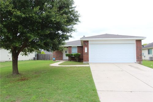 215 Jennifer Ln, Bastrop, TX, 78602-6656 | Card Image
