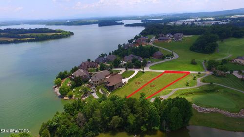 301 Goldcrest Dr, Vonore, TN, 37885-5407 | Card Image