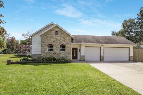 11437 22nd Ave, Chippewa Falls, WI, 54729-6530 | Card Image