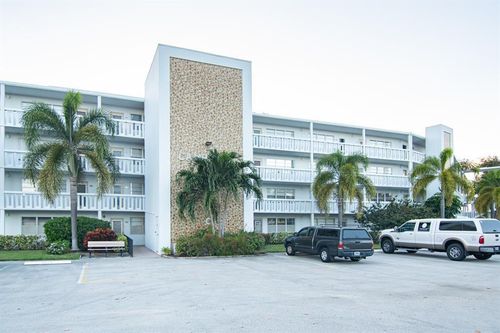 1042-1042 Cambridge C, Deerfield Beach, FL, 33442-3247 | Card Image