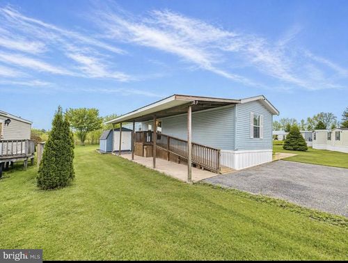 352 Westwood Dr, York, PA, 17404-9177 | Card Image