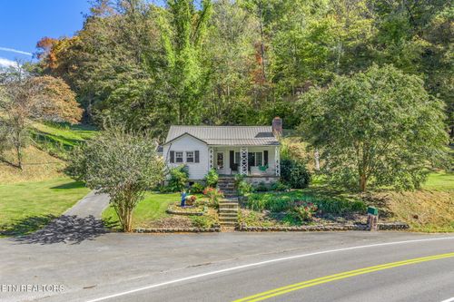 858 N Shiloh Rd, Seymour, TN, 37865-5220 | Card Image