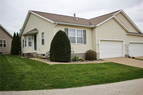 1201 Chaucer Circle, Lakemore, OH, 44312 | Card Image