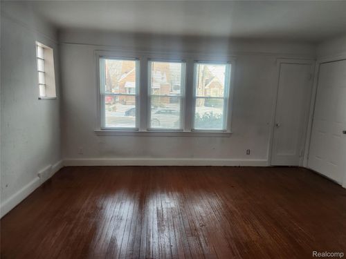 16723 Asbury Park, Detroit, MI, 48235-3660 | Card Image