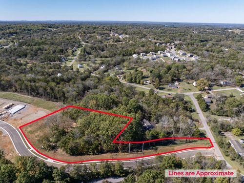 96 Paradise Dr, Mount Juliet, TN, 37122-2513 | Card Image