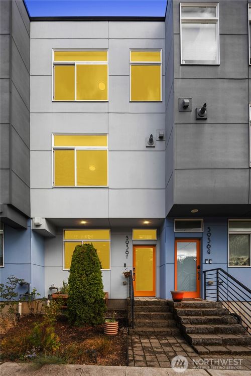 f-5936 36th Ave S, Seattle, WA, 98118-2606 | Card Image