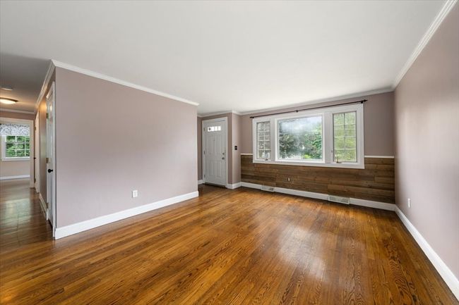 6 Karen Ave, House other with 3 bedrooms, 2 bathrooms and 3 parking in Medway MA | Image 8