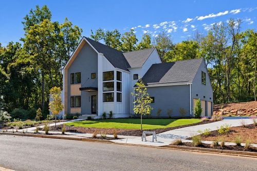 215 Winterberry Way, Roswell, GA, 30075-6803 | Card Image