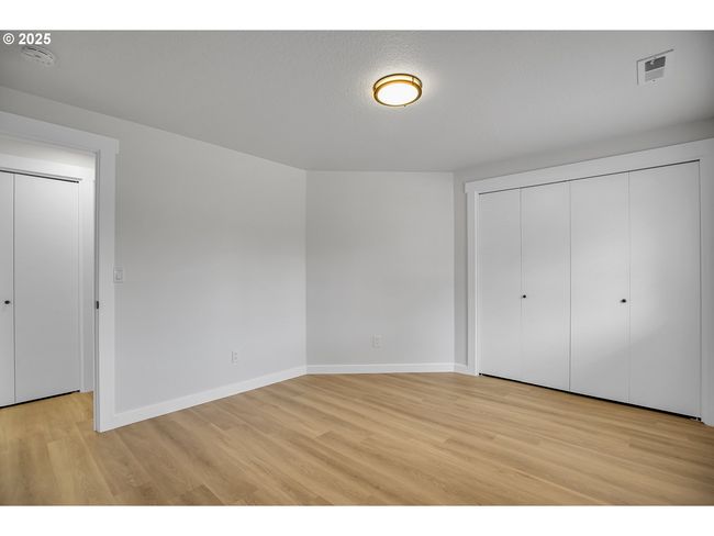 1111 Sw Linneman Ave, House other with 5 bedrooms, 3 bathrooms and 3 parking in Gresham OR | Image 32