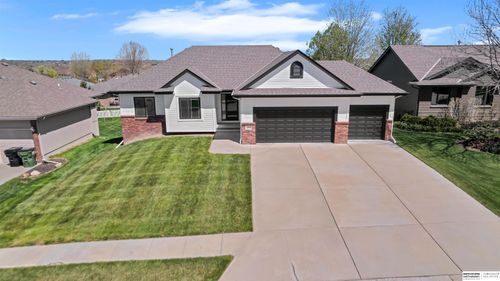 16564 Birch Avenue, Omaha, NE, 68136 | Card Image
