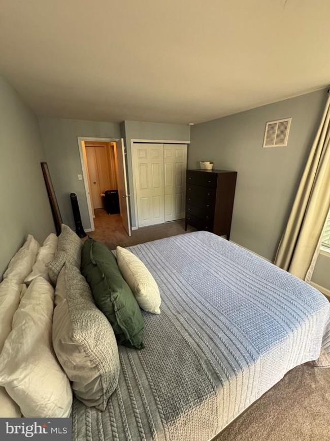 6215 Stonepath Cir, Townhouse with 2 bedrooms, 2 bathrooms and null parking in CENTREVILLE VA | Image 16
