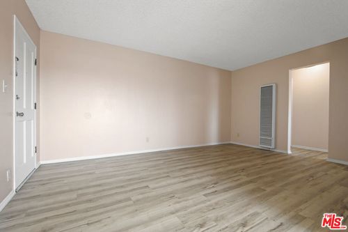 apt-33-14108 Doty Ave, Hawthorne, CA, 90250-8056 | Card Image