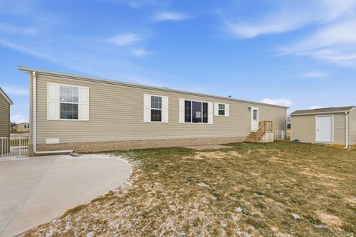 284 Rosebud Ct, Port Huron, MI, 48060-4928 | Card Image